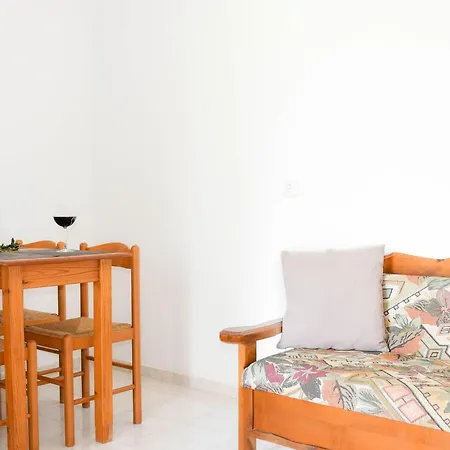 Litinas With Pool Apartment Agia Marina (Crete)